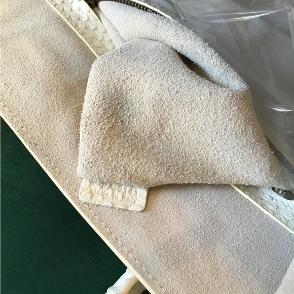 Leather Bag - Picture 6 of 7